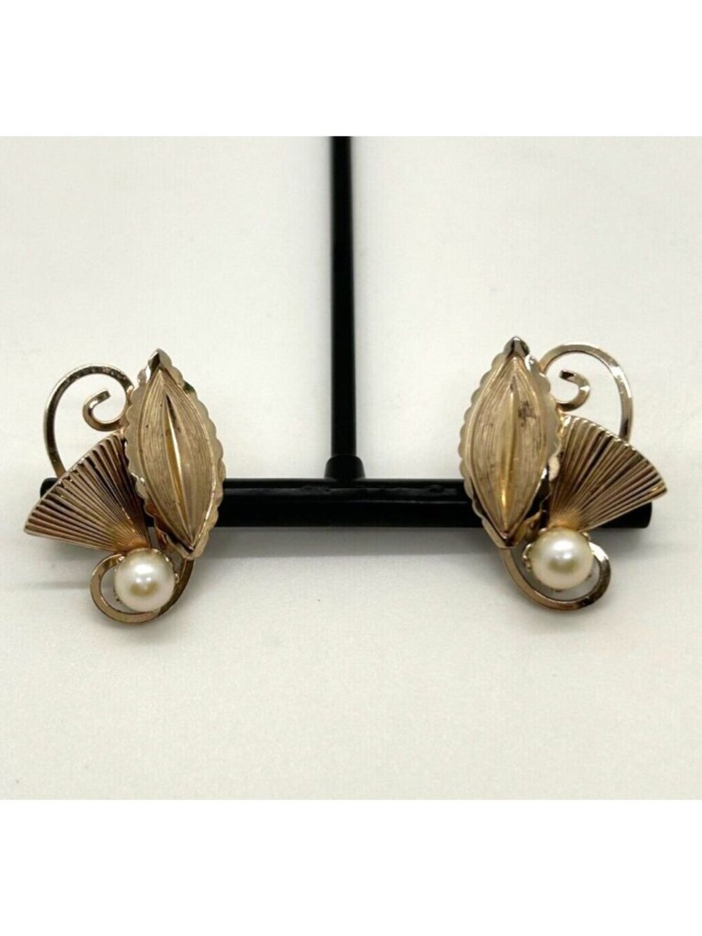 Vintage Loran Sim Faux Pearl Leaf Design Screw Back Earrings 1/20 12k Gold Fille - Picture 2 of 8